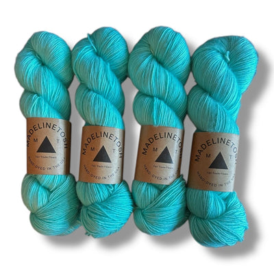 Madelinetosh TOSH MERINO LIGHT - Button Jar Blue