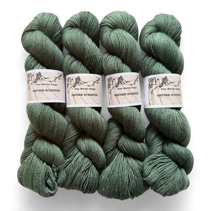 Atelier Franziska Uhl Atelier Franziska Uhl Merino Singles Grüner Schiefer