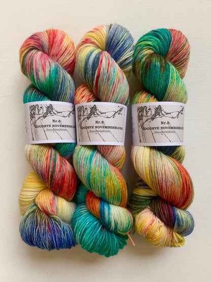 Atelier Franziska Uhl Handgefärbte Sockenwolle - BONIFAKTUR - Goodbye Novemberblues 8 - Atelier Franziska Uhl Atelier Franziska Uhl Handgefärbte Sockenwolle Goodbye Novemberblues 8