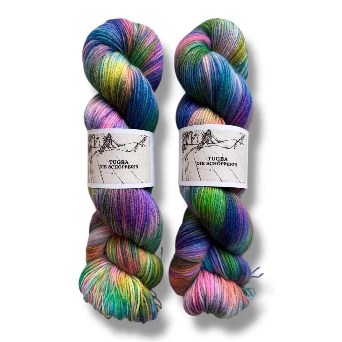 Atelier Franziska Uhl HANDGEFÄRBTE SOCKENWOLLE - TRUE SOCK - BONIFAKTUR - Tugba - Die Schöpferin - Atelier Franziska Uhl HANDGEFÄRBTE SOCKENWOLLE - TRUE SOCK