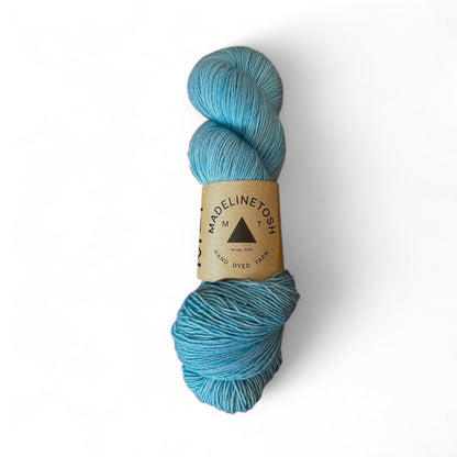Madelinetosh Tosh Merino Light - BONIFAKTUR - Denim - Madelinetosh Madelinetosh Tosh Merino Light Farben A - H Denim