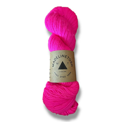Madelinetosh Tosh Merino Light - BONIFAKTUR - Fluoro Rose - Madelinetosh Madelinetosh Tosh Merino Light Farben A - H Fluoro Rose