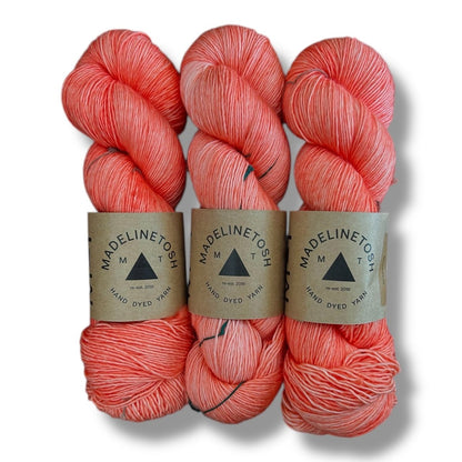 Madelinetosh Tosh Merino Light - BONIFAKTUR - Grapefruit - Madelinetosh Tosh Merino Light