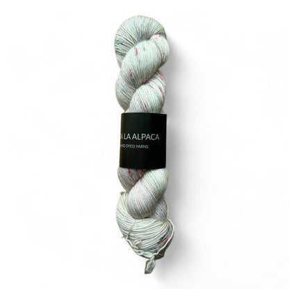 Paca La Alpaca Merino Singles - BONIFAKTUR - Rustic Corsage - Paca la Alpaca Paca La Alpaca Merino Singles Rustic Corsage