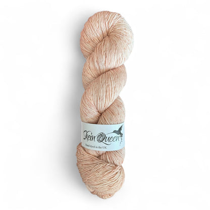 Skein Queen Skein Queen Wriggle Lily Hill